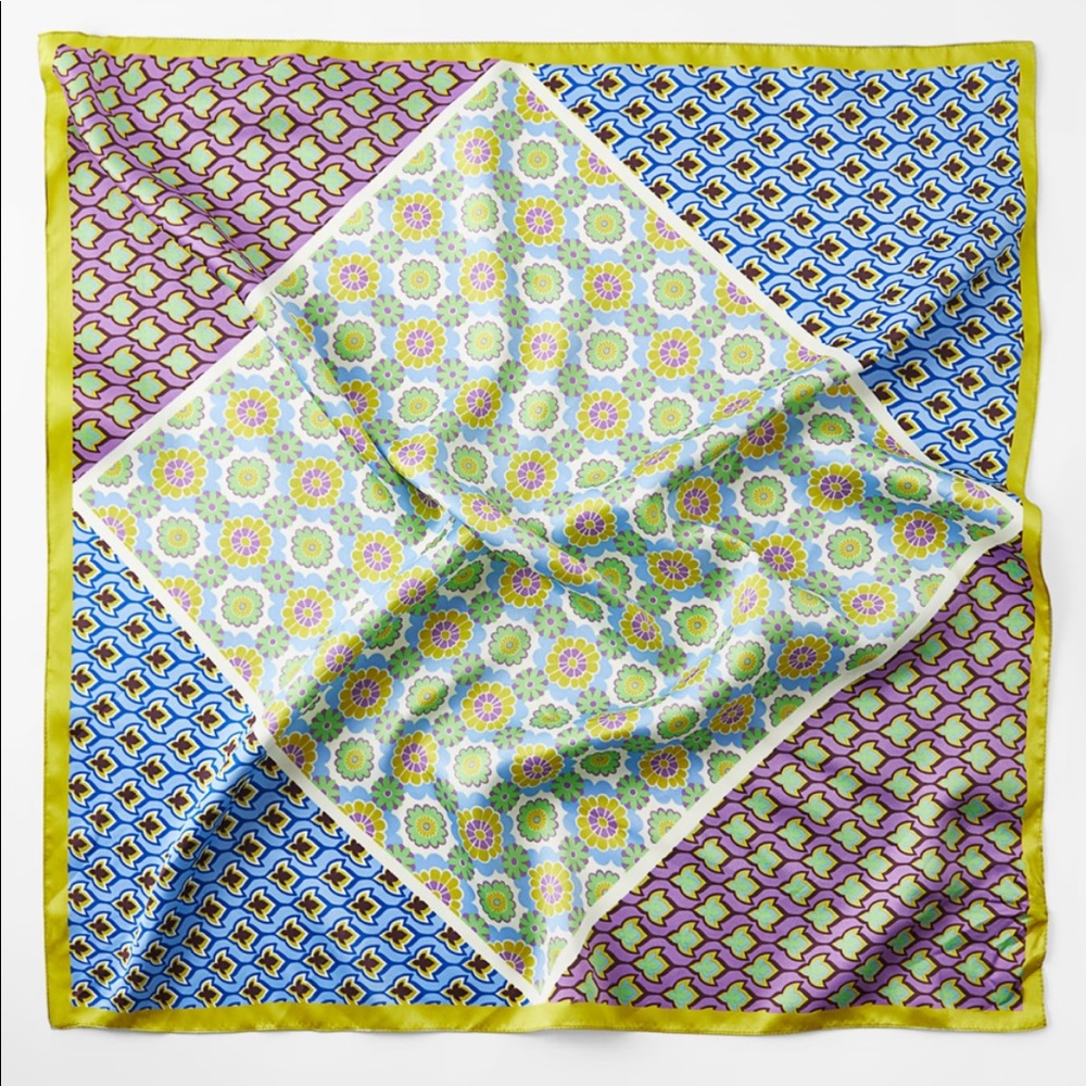 Zara Satin Effect Printed Handkerchief - Multicolor